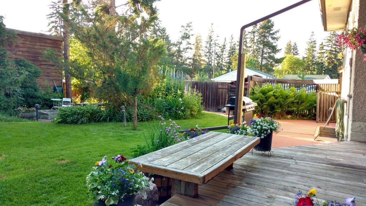 U Of A Homestay, Trails & Whyte Ave Edmonton Exterior foto