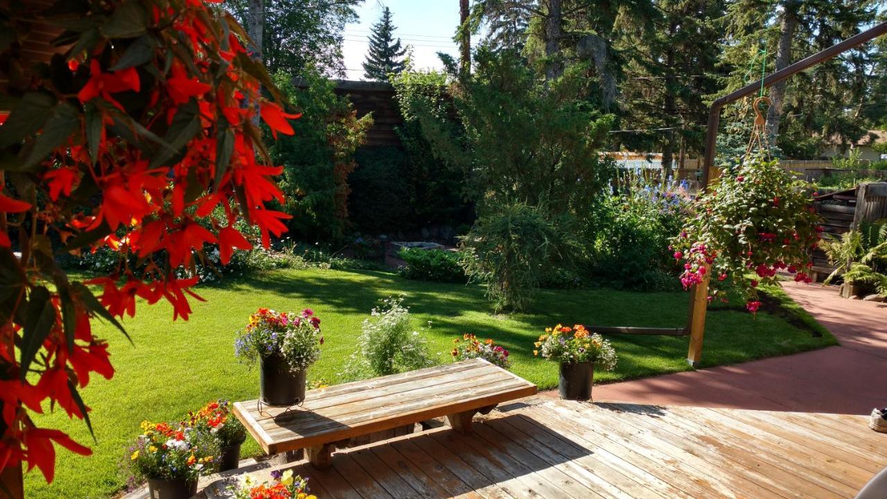 U Of A Homestay, Trails & Whyte Ave Edmonton Exterior foto